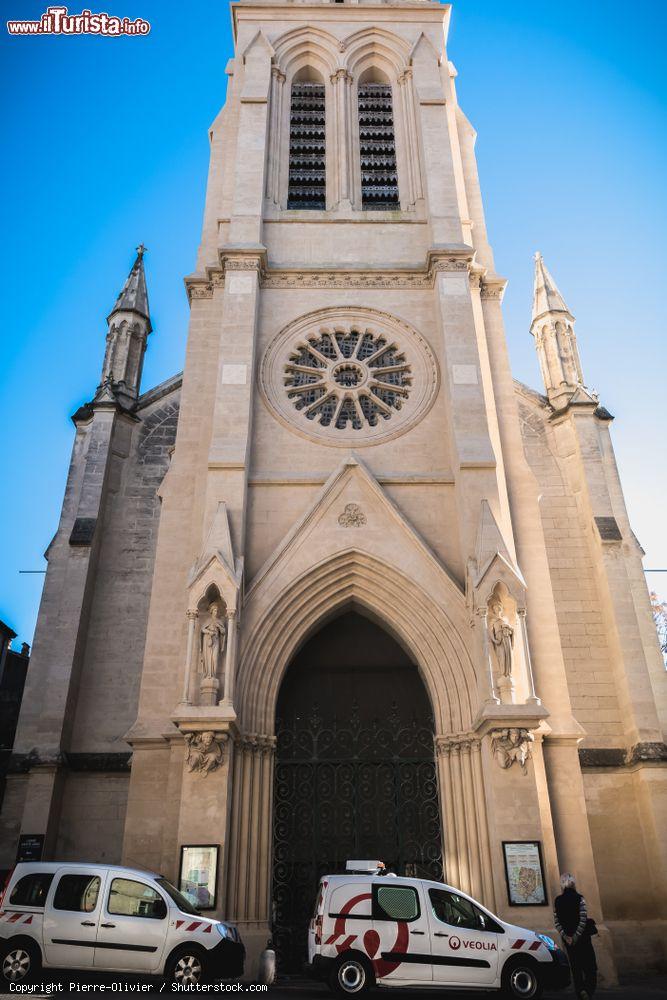 Immagine Scorcio della neo gotica chiesa di Sant'Anna a Montpellier fotografata in inverno (Occitania), Francia - © Pierre-Olivier / Shutterstock.com