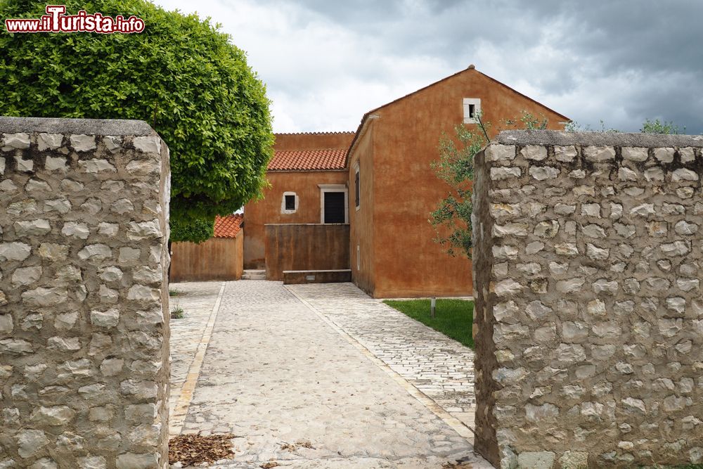 Immagine Scorcio di una casa nella cittadina di Nin, Croazia. Siamo nella regione zaratina, a 15 km a nord di Zara.