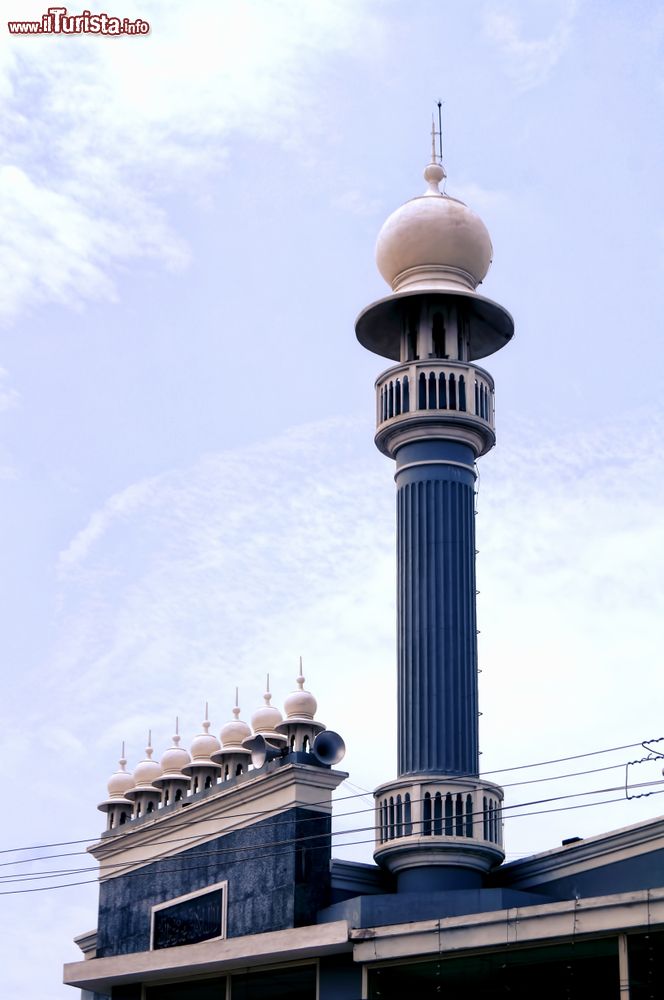 Immagine Uno scorcio della moschea Thamapanoor Juma Masjid nel centro della capitale Trivandrum, Kerala, India.
