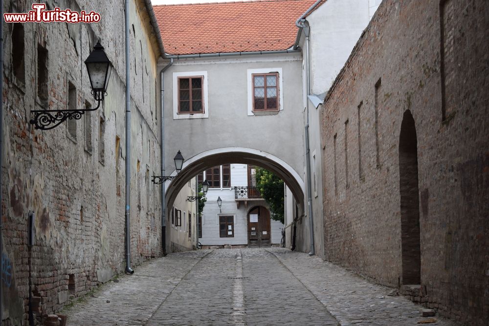 Immagine Uno scorcio panoramico della fortezza di Osijek, Croazia.