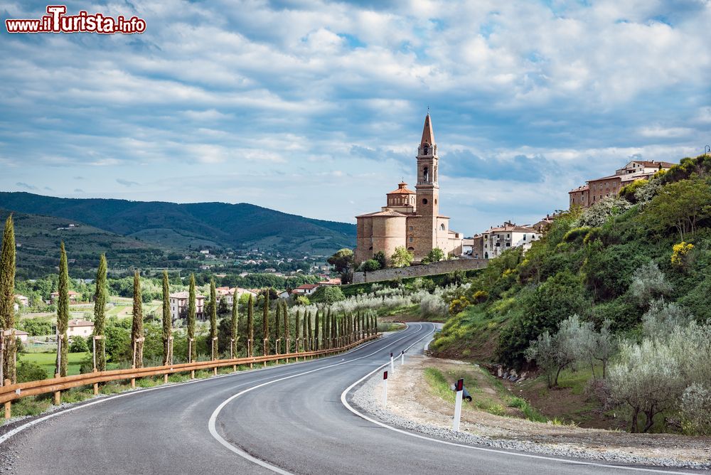 Immagine Scorcio panoramico della vallata che accoglie la città di Castiglion Fiorentino, Arezzo.