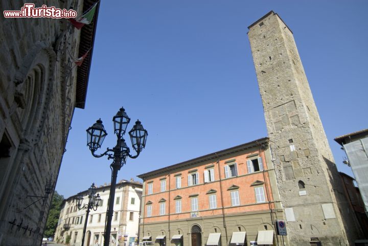 Immagine Scorcio panoramico su alcuni palazzi del centro di Città di Castello, Umbria, Italia.