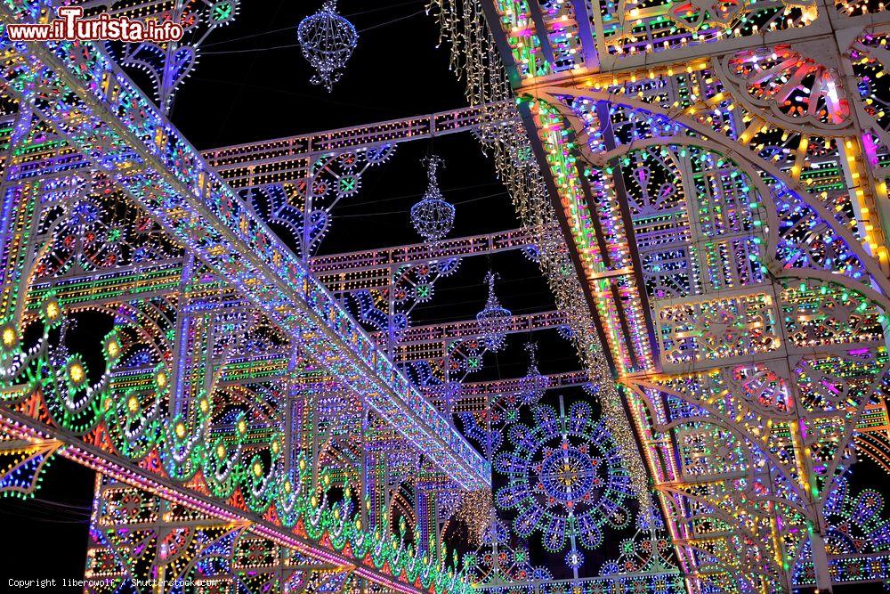 Immagine Scorrano è la Capitale Mondiale delle Luminarie e si trova nel Salento in Puglia - © liberowolf / Shutterstock.com