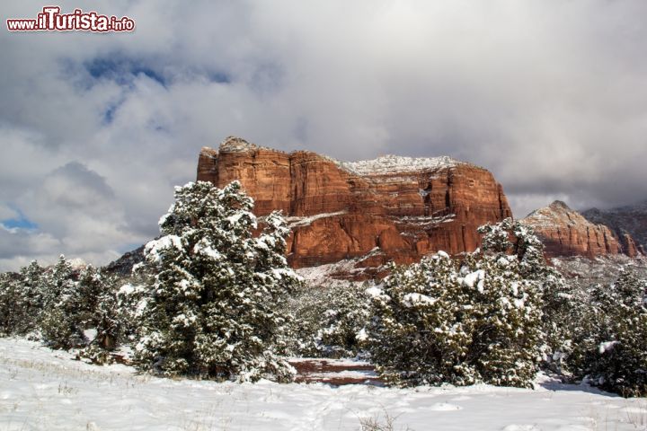 Immagine Sedona imbiancata da una rara tempesta di neve, Arizona (USA) - © Sue Stokes / Shutterstock.com