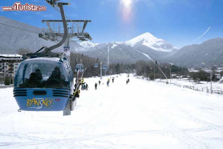 Immagine Impianti di risalita a Bansko in Bulgaria.
