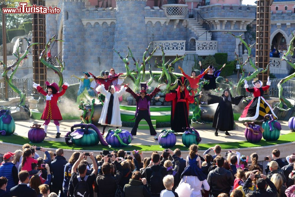 Immagine Show a Eurodisney nel periodo di Halloween - © news.disneylandparis.com