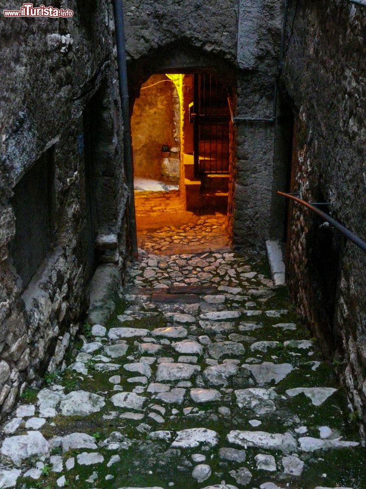Immagine Passeggiata serale nel centro storico di Cori nel Lazio