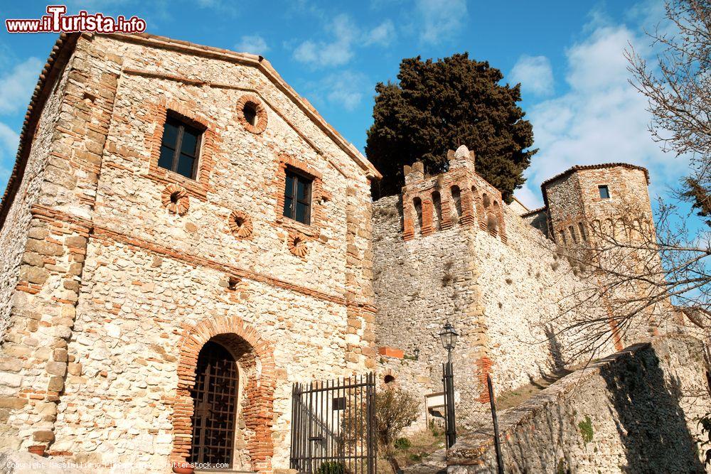 Immagine Scorcio del Castello di Montebello a Torriana- © Massimiliano Pieraccini / Shutterstock.com