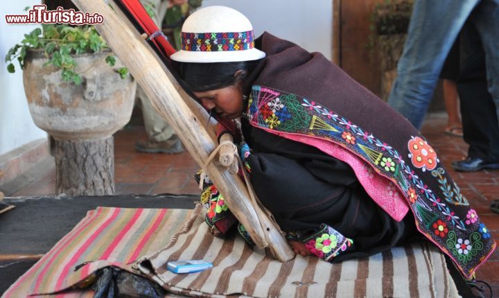 Immagine Una signora indigena a Sucre, città di 300.000 abitanti e capitale della Bolivia - foto © Free Wind 2014 / Shutterstock