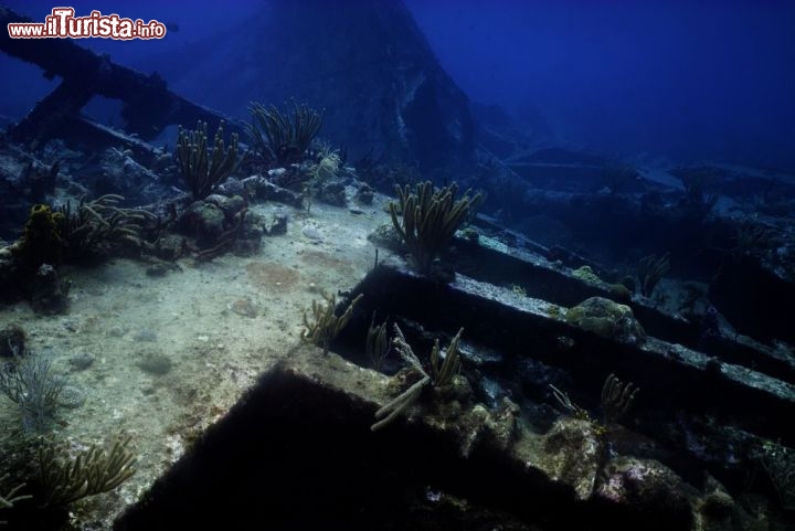 Immagine R.M.S Rhone il relitto affondato nella acque antistanti Salt Island alle British Virgin Islands - © bcampbell65 / shutterstock.com
