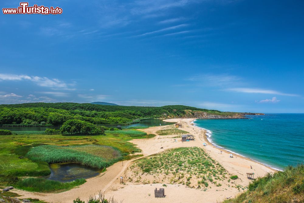 Immagine Situata alla foce del fiume Veleka Sinemorets è una meta turistica della Bulgaria, al confine con la Turchia