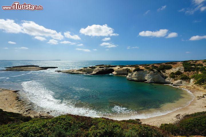 Immagine Spiaggia di Archittu a Cuglieri Provincia di Oristano - © Francescomoufotografo / Shutterstock.com