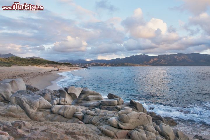 Immagine Spiaggia di Propriano dopo il tramonto, Corsica - © bikemp / Shutterstock.com