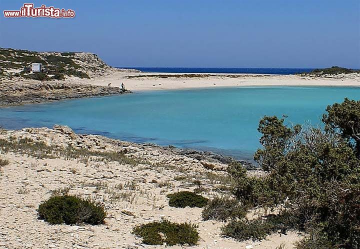 Immagine Spiaggia di Diakoftis punta sud isola di Karpathos Grecia - © effeelle/ Panoramio.com