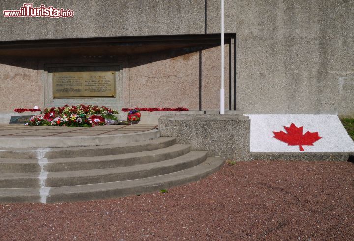 Immagine Spiaggia di Puys il memoriale del fallito sbarco anglo canadese sulle coste francesi nel 1942. Siamo nelle vicinanze di Dieppe - © Deborah Terrin