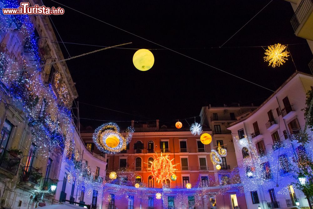 Immagine Splendide luminarie natalizie a Salerno