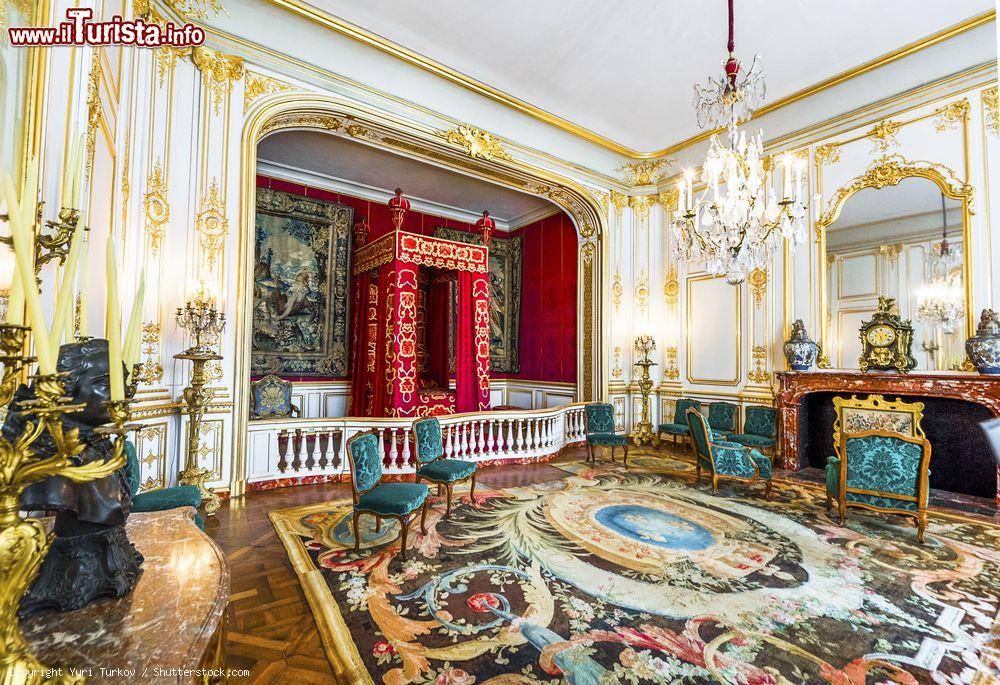 Immagine Una stanza all'interno del Castello di Chambord (Francia). L'edificio dispone di oltre 440 stanze e 84 scalinate - foto © Yuri Turkov / Shutterstock.com
