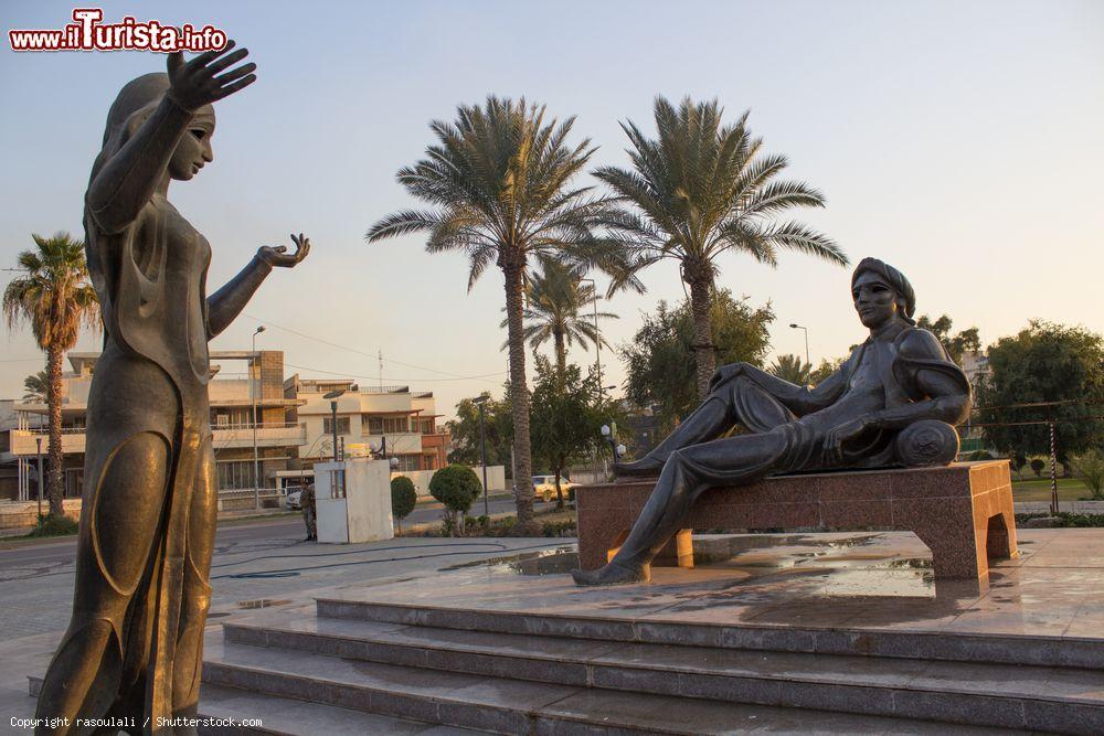 Immagine Statua del re Sharyar e della sua concubina Sharzad a Baghdad, Iraq. Sharyar  è il protagonista fantastico della raccolta di fiabe "Le Mille e una Notte" - © rasoulali / Shutterstock.com