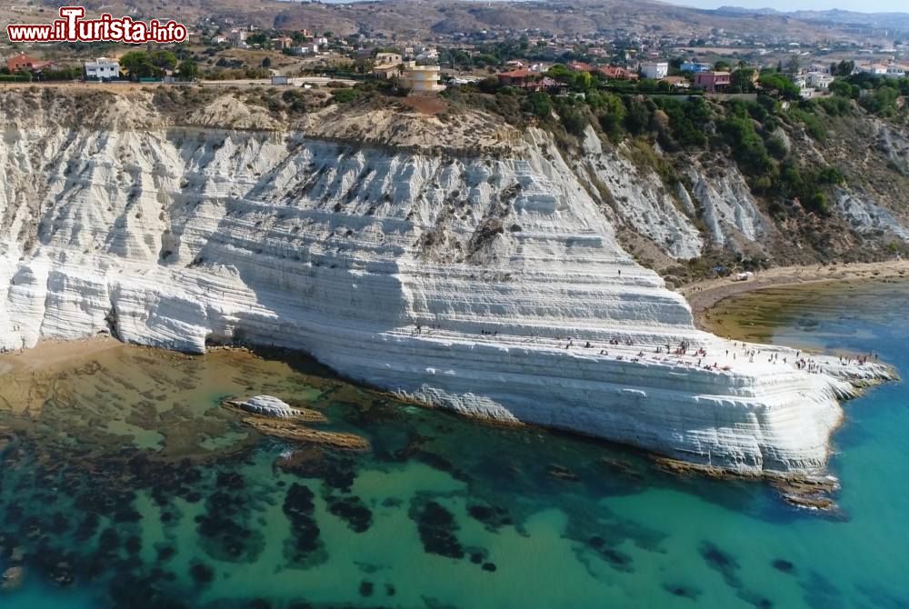 Immagine Strada degli Scrittori, Sicilia: la Scala dei Turchi sulla costa di Porto Empedocle