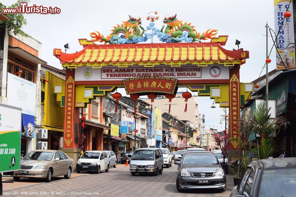 Immagine Street view del quartiere cinese a Kuala Terengganu, sultanato di Terengganu (Malesia) - © NOOR RADYA BINTI MD RADZI / Shutterstock.com