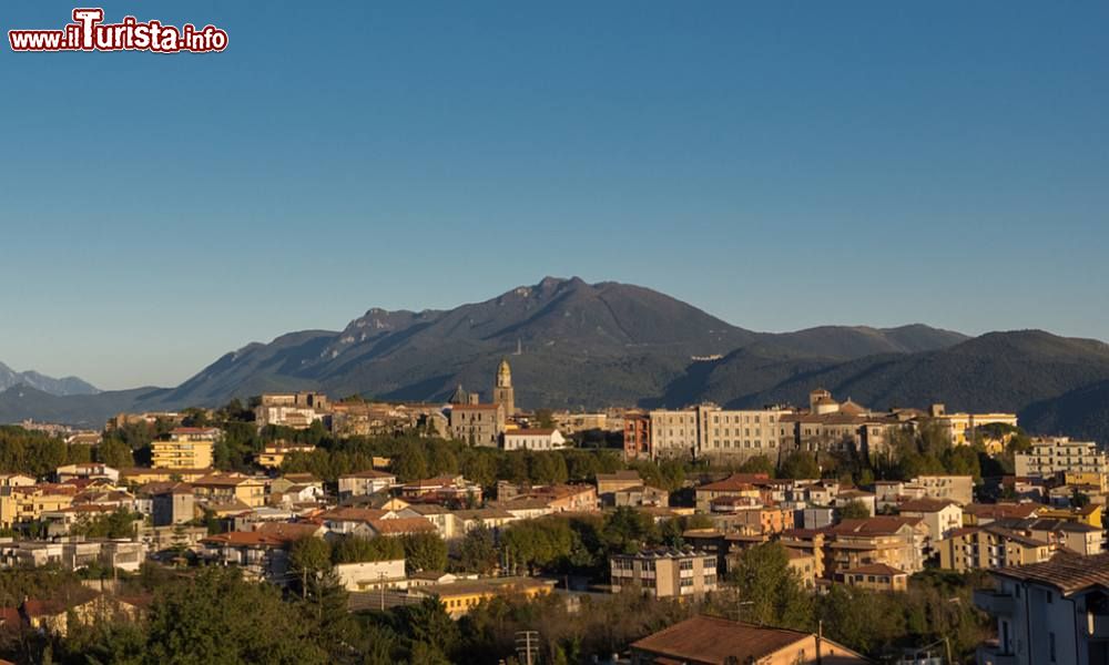 Immagine Teano, Campania: panorama della città in provincia di Caserta