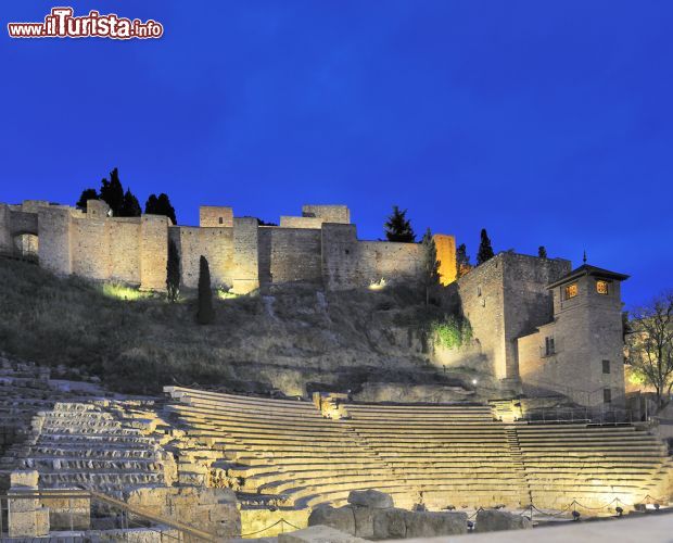 Immagine Il Teatro Romano di Malaga fu realizzato nel I secolo a.C. per volontà dell'imperatore Augusto - foto © robert paul van beets / Shutterstock