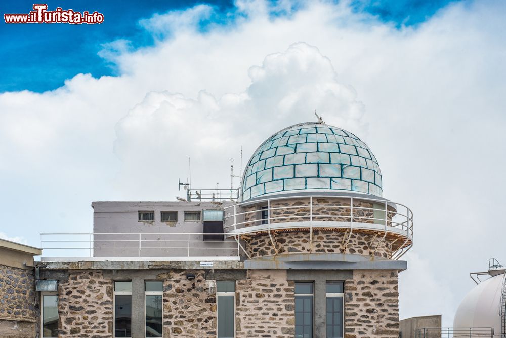 Immagine Telescopio da 1 metro al Pic du Midi de Bigorre, Pirenei, Francia.
