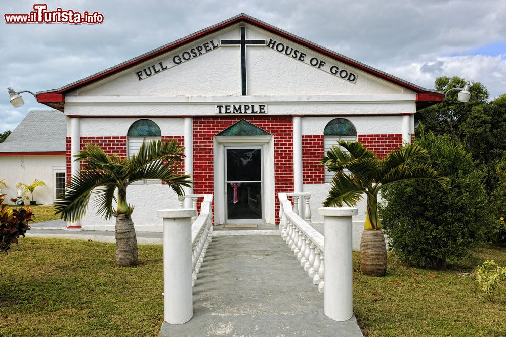 Immagine Un piccolo tempio a North Palmetto Point, isola di Eleuthera, Arcipelago delle Bahamas.