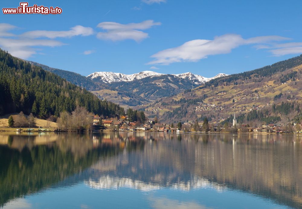 Immagine The Brennsee (Feldsee) in Cariniza vicino a Feld am See in Austria