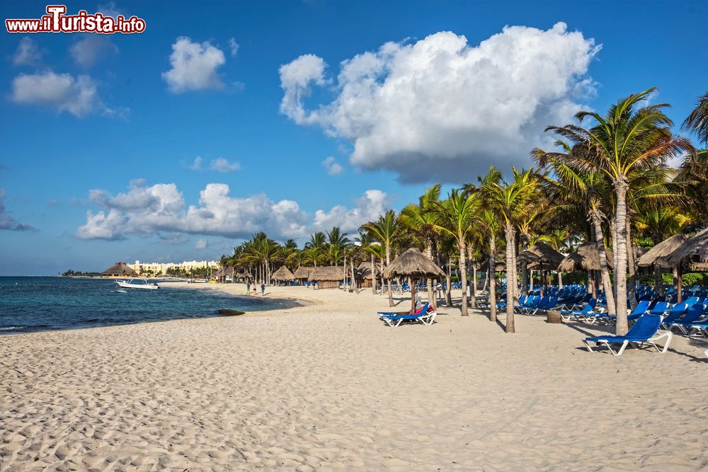 Immagine Tipica spiaggia caraibica a Playa del Carmen, Messico.