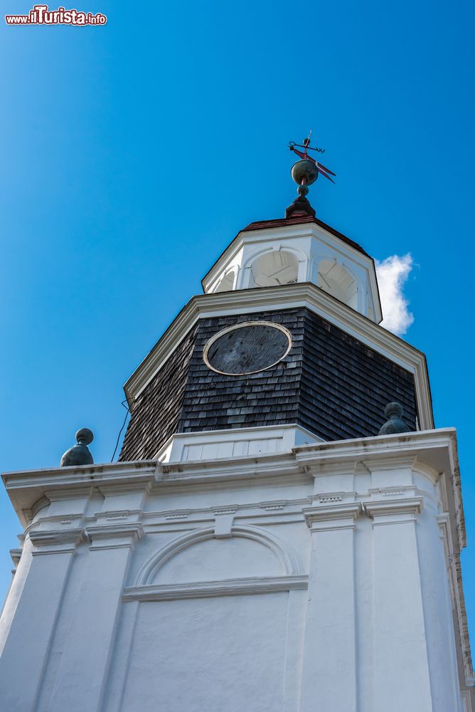 Immagine Torre campanaria di una chiesa nel centro storico di Christiansted, isola di St. Croix (USA).