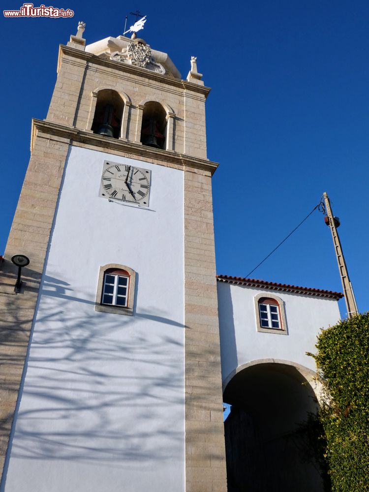 Immagine Torre campanaria nel centro storico di Leiria, Portogallo.