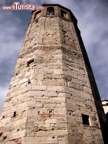 Immagine La Torre Civica di Amelia, la cittadina sulle colline della provincia di Terni nell'Umbria meridionale.