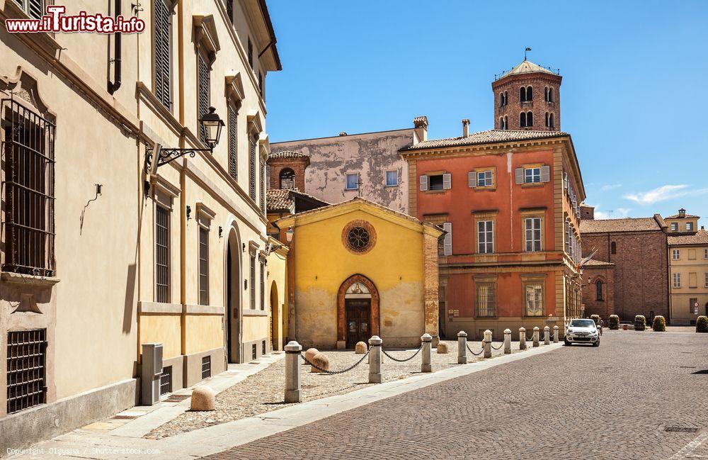 Immagine Tour nel centro storico di Piacenza tra chiese e palazzi signorili - © Olgysha / Shutterstock.com