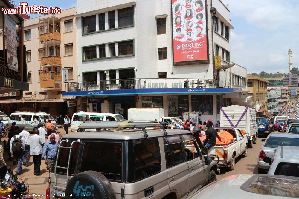 Immagine Traffico nel centro di Kampala, Uganda - © Nurlan Mammadzada / Shutterstock.com