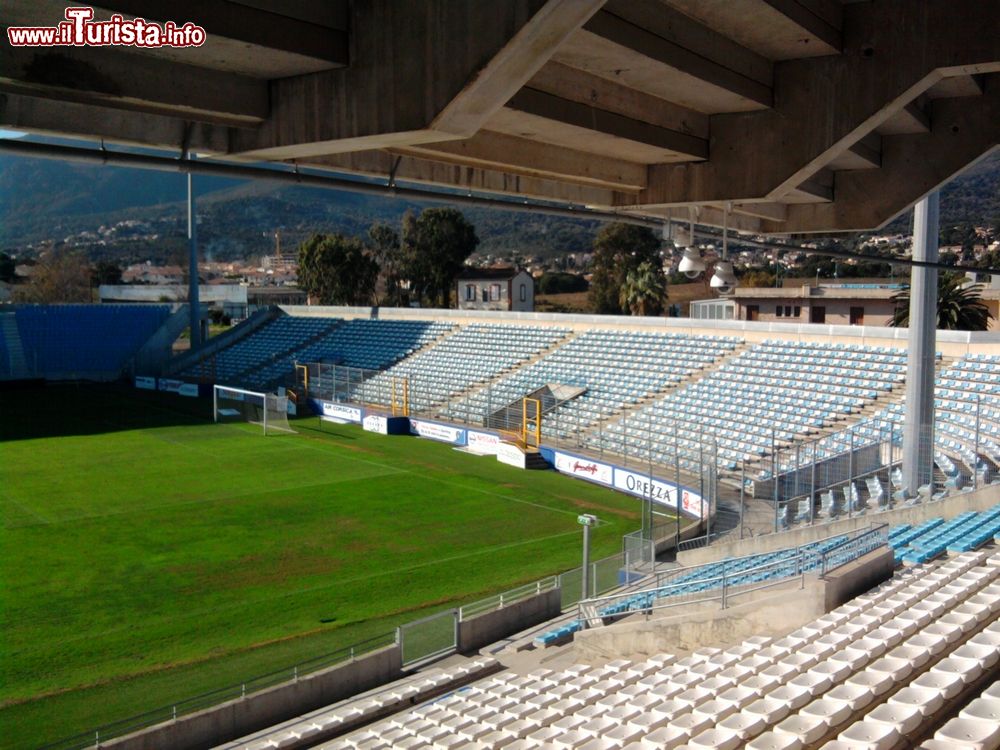 Immagine Il nuovo stadio Armand Cesari a Furiani, dove gioca la squadra del Bastia, in Corsica