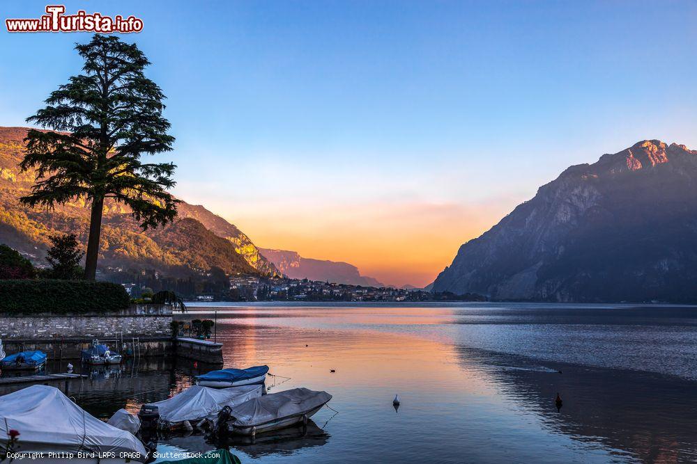 Immagine Tramonto a Mandello del Lario sul Lago di Como, Lombardia - © Philip Bird LRPS CPAGB / Shutterstock.com