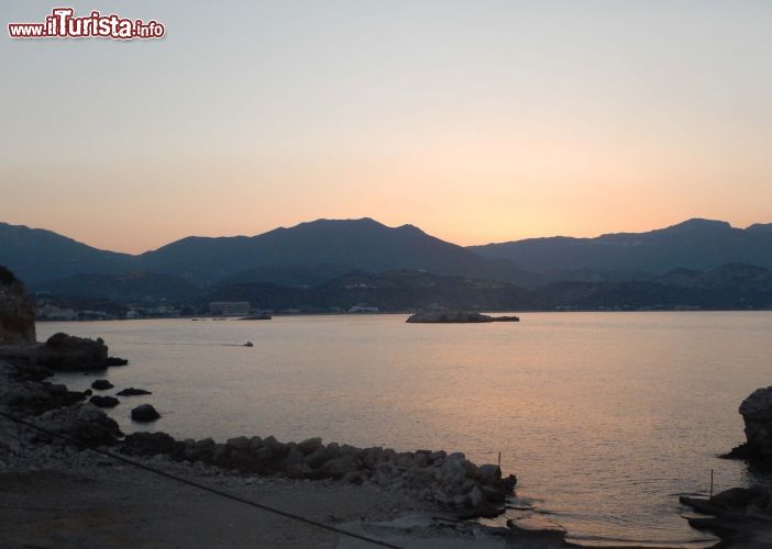 Immagine Tramonto a Pigadia spiaggia Karpathos Dodecaneso