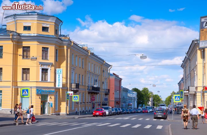 Immagine Tsarskoye Selo, oggi Pushkin, una città di quasi centomila abitanti a Sud di San Pietroburgo. Now population: 92,721  - © Iakov Filimonov / Shutterstock.com