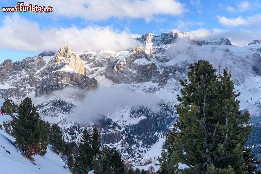 Immagine Un bel panorama del Gruppo Sella da Santa Cristina, Val Gardena, Trentino Alto Adige.
