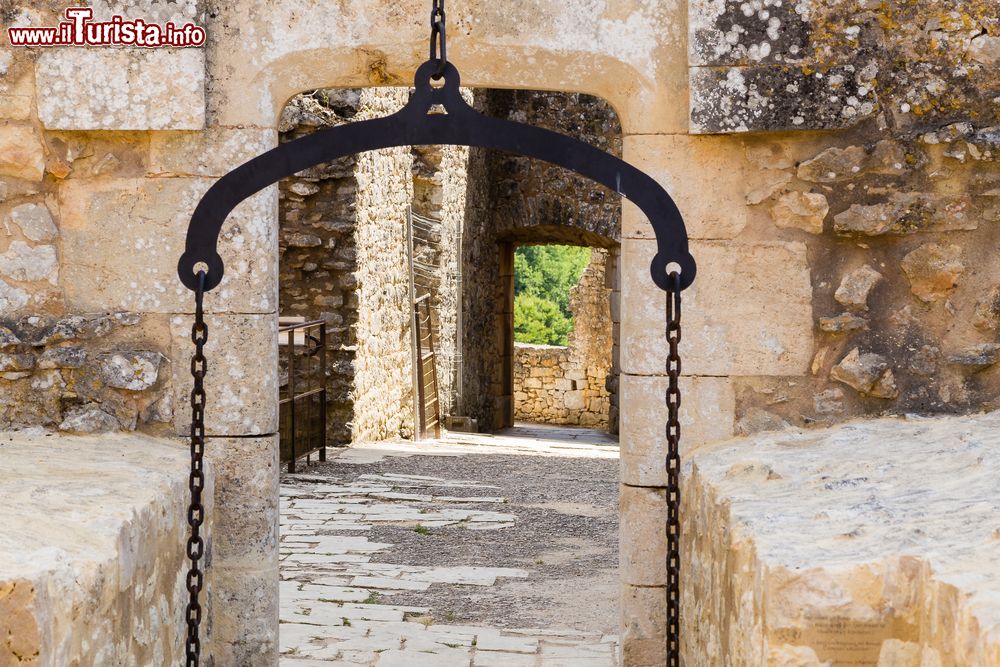 Immagine Un dettaglio del Castello di Bonaguil,  Saint-Front-sur-Lemance in Francia