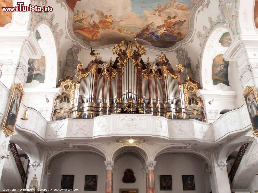 Immagine Un elaborato organo a canne in una chiesa di Lindau, Germania - © Mor65_Mauro Piccardi / Shutterstock.com