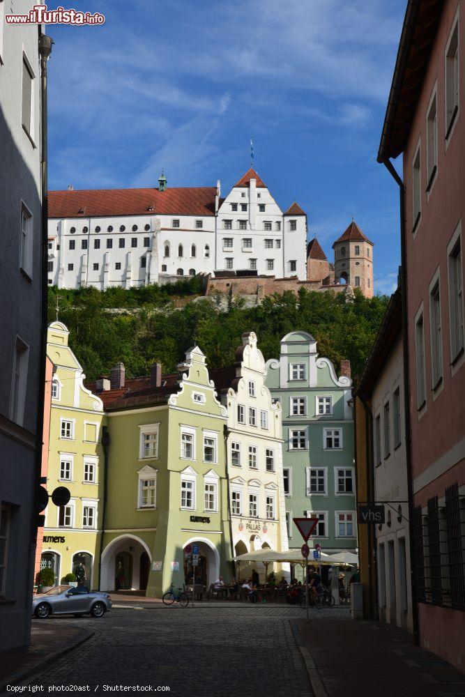 Immagine Un grazioso scorcio panoramico della città di Landshut in Baviera, Germania - © photo20ast / Shutterstock.com