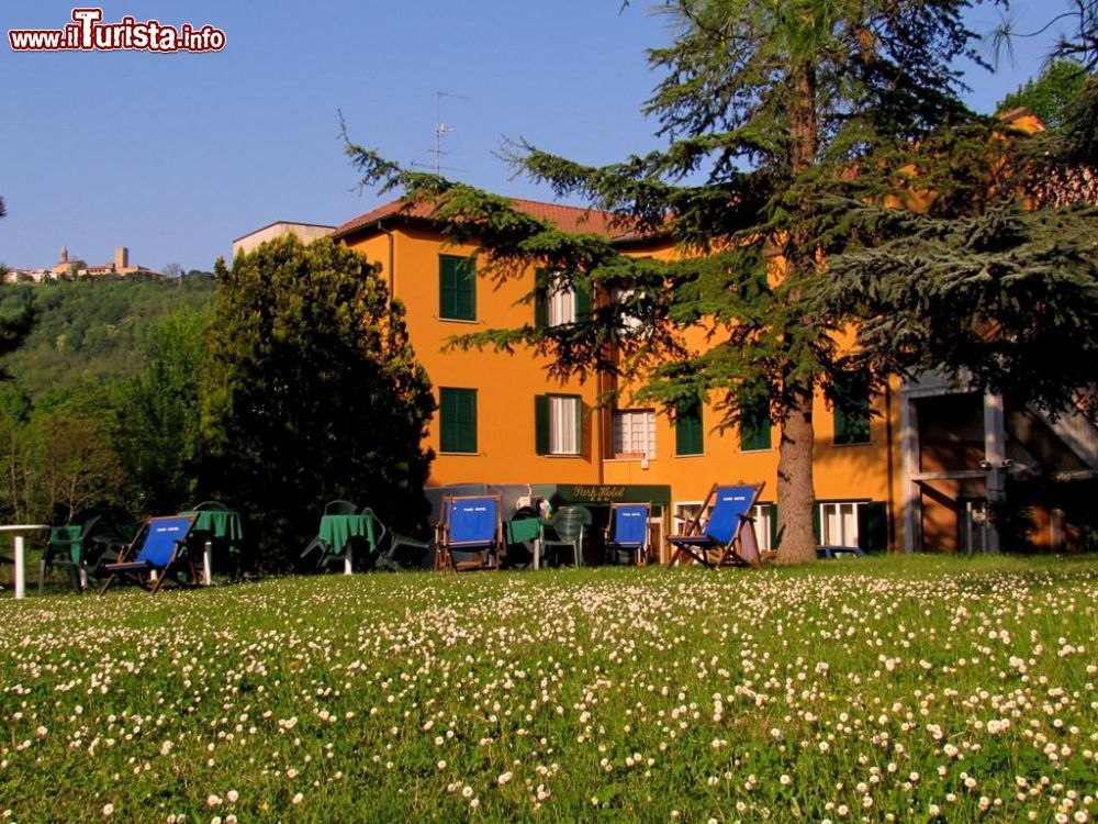 Le foto di cosa vedere e visitare a Salice Terme