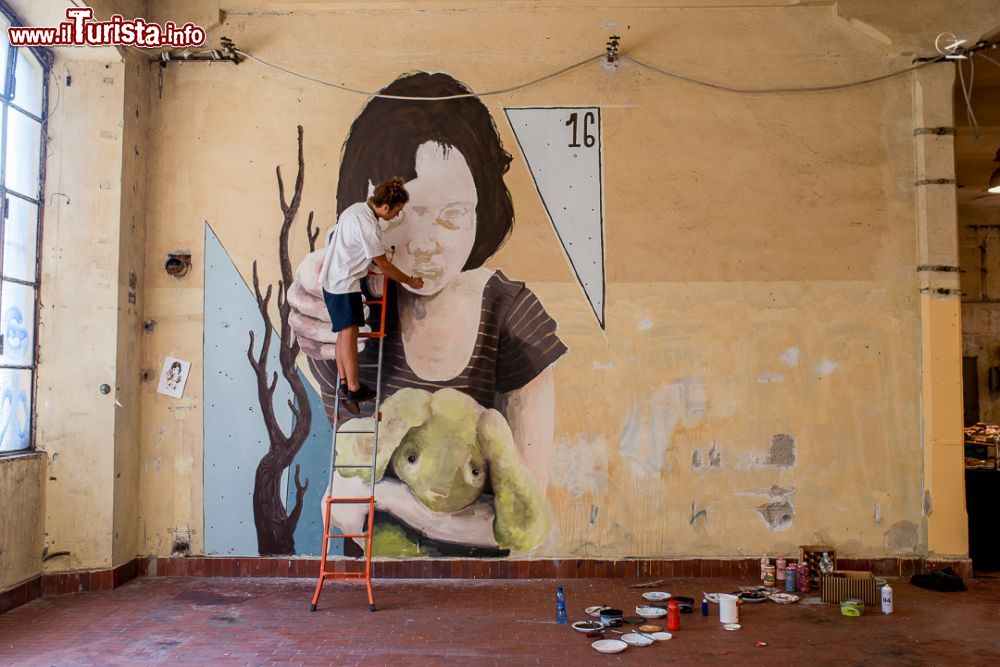 Immagine Un Murales in centro a a Besozzo in Lombardia - © Comune di Besozzo