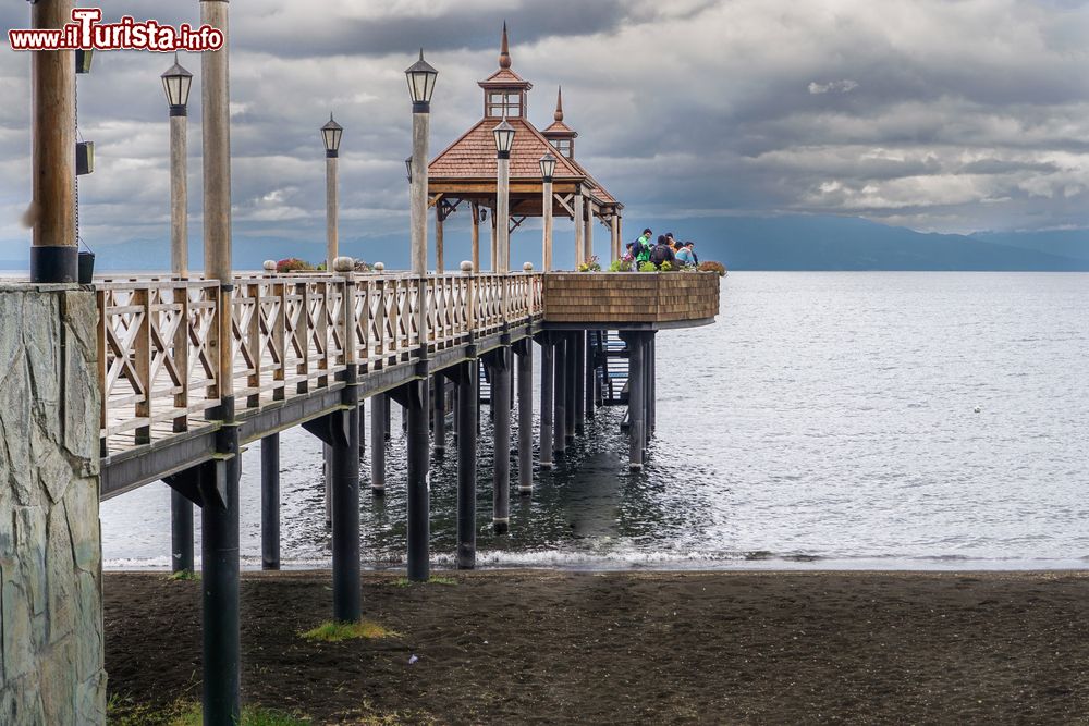 Immagine Un pittoresco molo a Frutillar Bajo, a nord ovest di Puerto Varas, Cile.