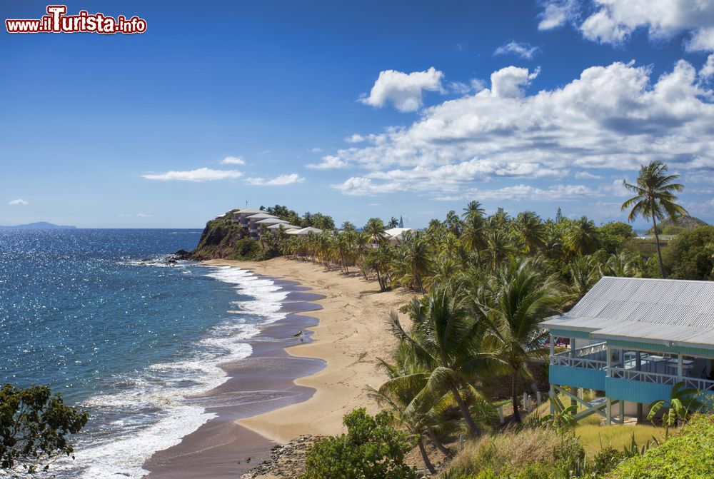 Immagine Un resort da sogno sulla spiaggia caraibica di Antigua e Barbuda, America Centrale.