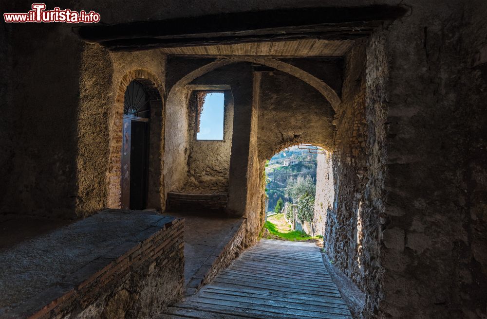 Immagine Un suggestivo scorcio del centro storico di Poggio Mirteto nel Lazio