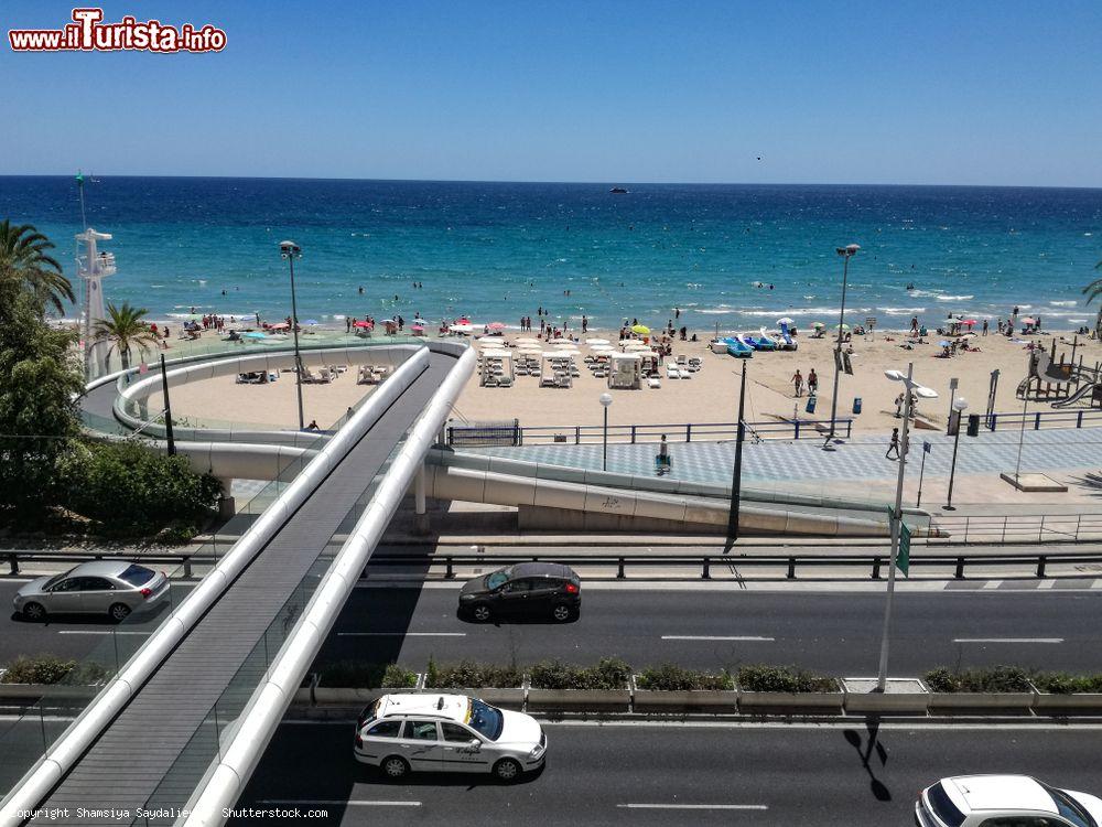 Immagine Un tratto di lungomare di Alicante, Spagna - © Shamsiya Saydalieva / Shutterstock.com