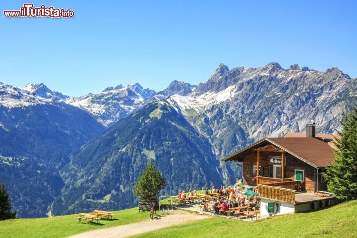 Immagine Una baita in attività in estate a Sankt Anton am Arlberg